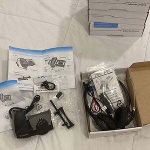 New Plantronics HW261 Headset and HL10 lifter
